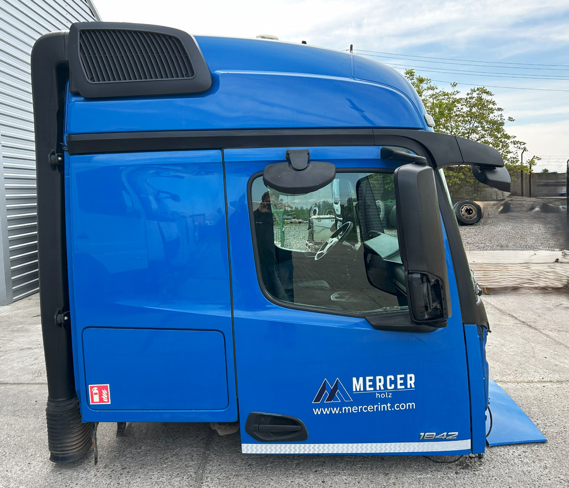 MERCEDES AROCS MP4 L STREAM SPACE 2.30M , tunnel 170 mm - Cabina: foto 3 MERCEDES AROCS MP4 L STREAM SPACE 2.30M , tunnel 170 mm - Cabina: foto 3