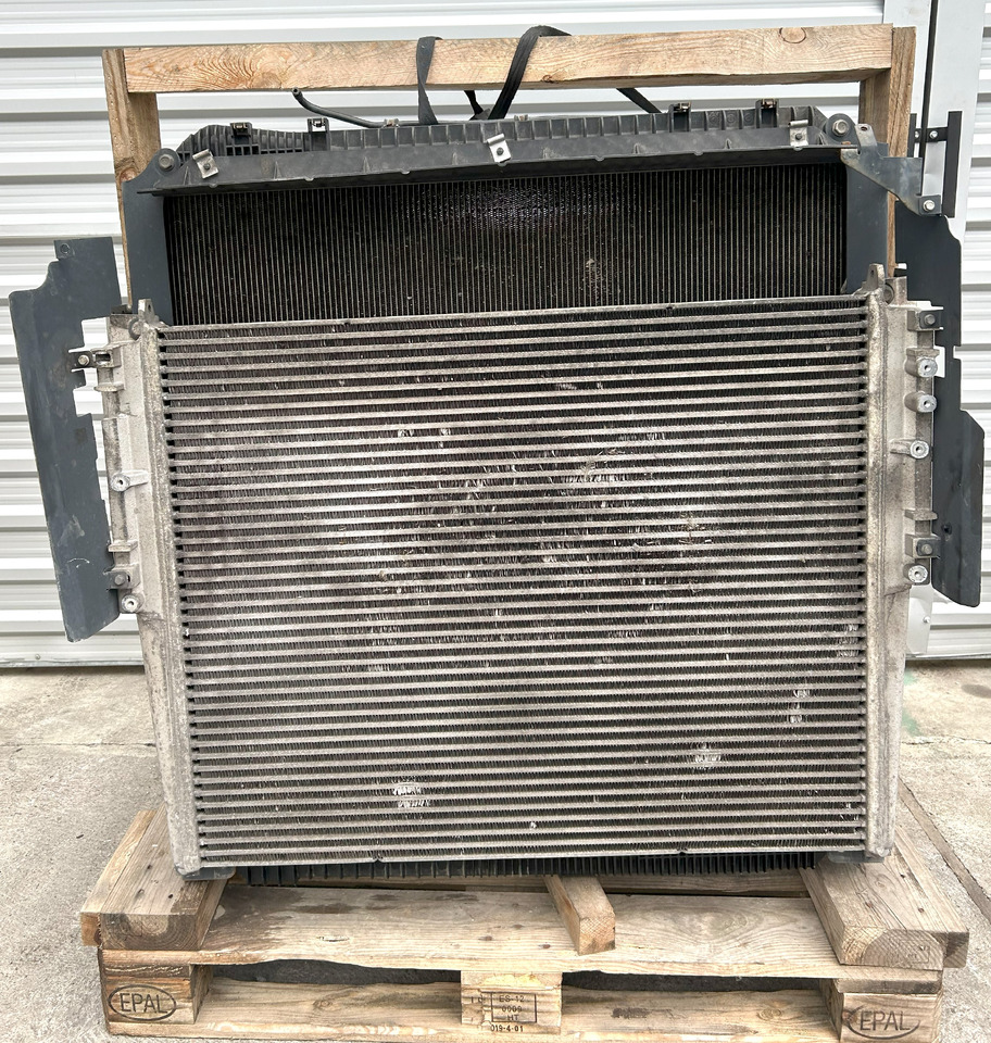 Mercedes ACTROS MP4 COOLERS SET - Radiador: foto 1 Mercedes ACTROS MP4 COOLERS SET - Radiador: foto 1