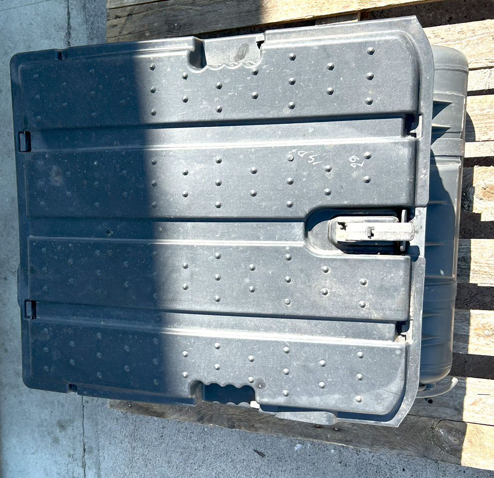 Mercedes AROCS MP4 BATTERY BOX WITH CYLINDERS - Acumulador para Camión: foto 5 Mercedes AROCS MP4 BATTERY BOX WITH CYLINDERS - Acumulador para Camión: foto 5