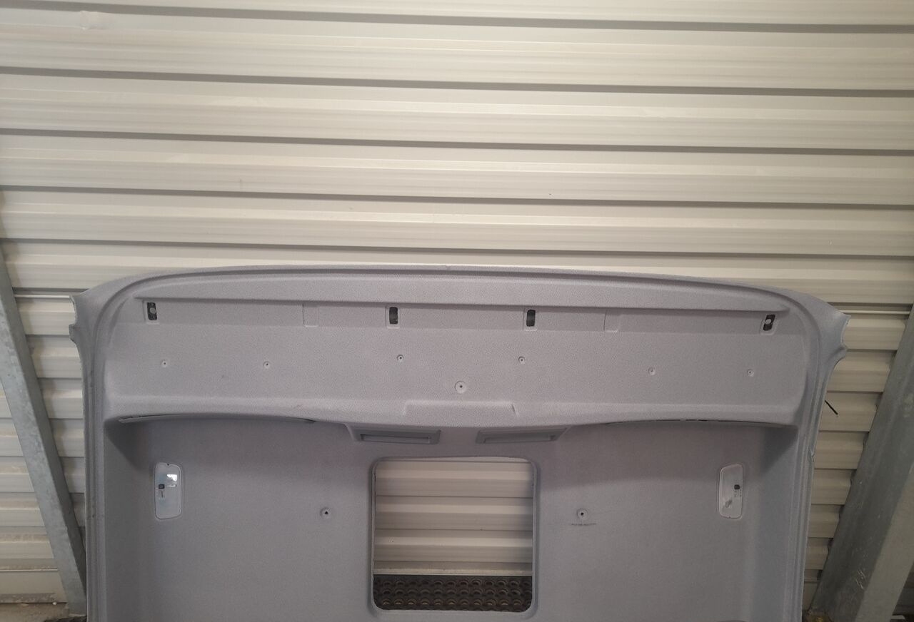 PODSUFITKA TAPICERKA Mercedes-Benz ATEGO A9406907550 - Cabina e interior para Camión: foto 4 PODSUFITKA TAPICERKA Mercedes-Benz ATEGO A9406907550 - Cabina e interior para Camión: foto 4