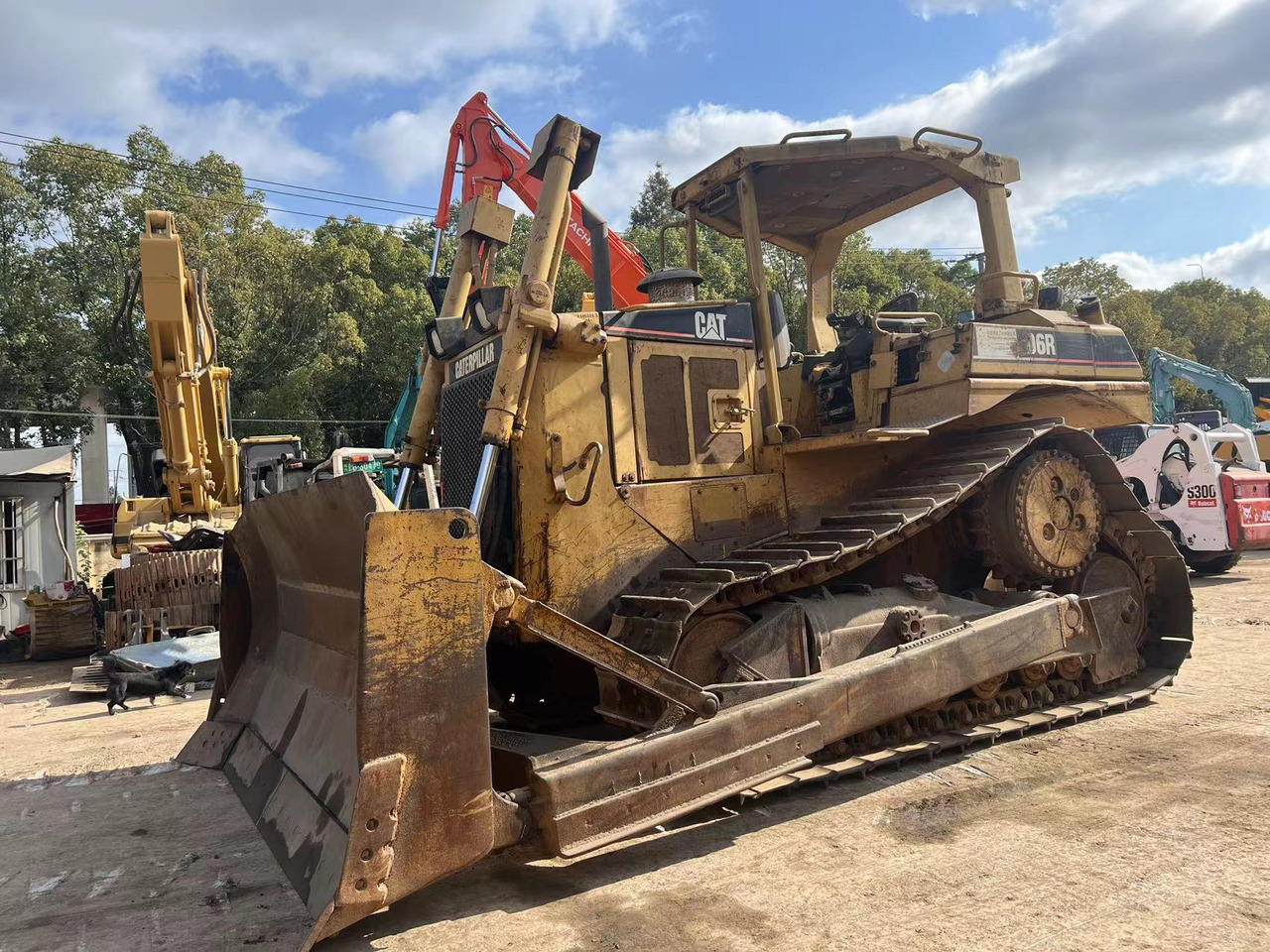 Caterpillar Original Condition CAT D6R bulldozer with Rippers - Bulldozer: foto 4 Caterpillar Original Condition CAT D6R bulldozer with Rippers - Bulldozer: foto 4