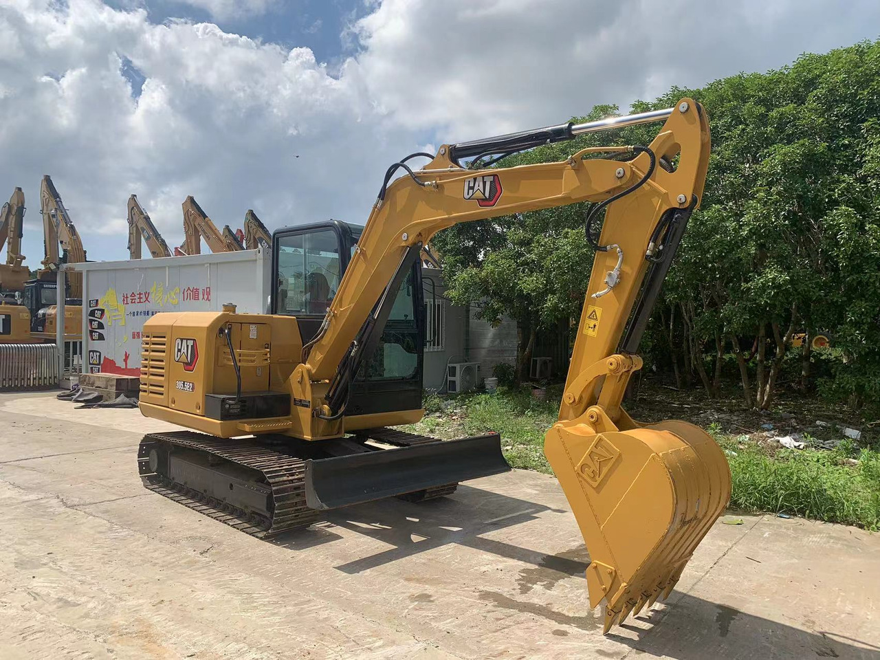 Caterpillar Secondhand Excavator CAT 305.5E2 - Excavadora de cadenas: foto 2 Caterpillar Secondhand Excavator CAT 305.5E2 - Excavadora de cadenas: foto 2