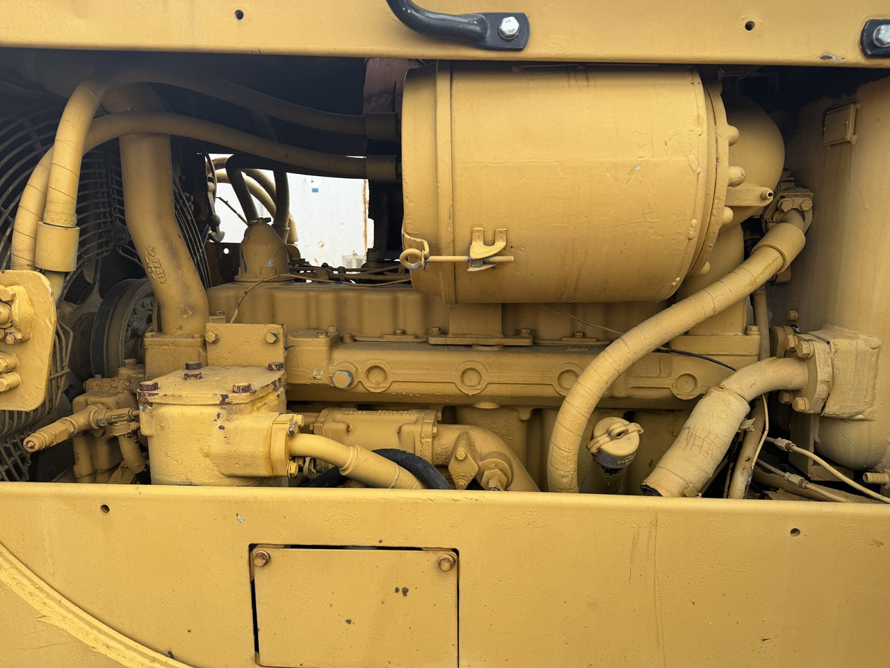Caterpillar Used Bulldozer CAT D6D Good Price Tracked Tractor - Bulldozer: foto 5 Caterpillar Used Bulldozer CAT D6D Good Price Tracked Tractor - Bulldozer: foto 5