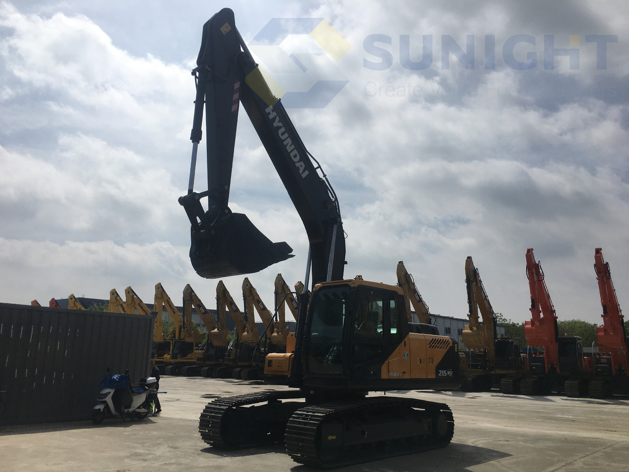 Hyundai Brand New Excavator 2024 Model Hyundai 215VS - Excavadora de cadenas: foto 2 Hyundai Brand New Excavator 2024 Model Hyundai 215VS - Excavadora de cadenas: foto 2