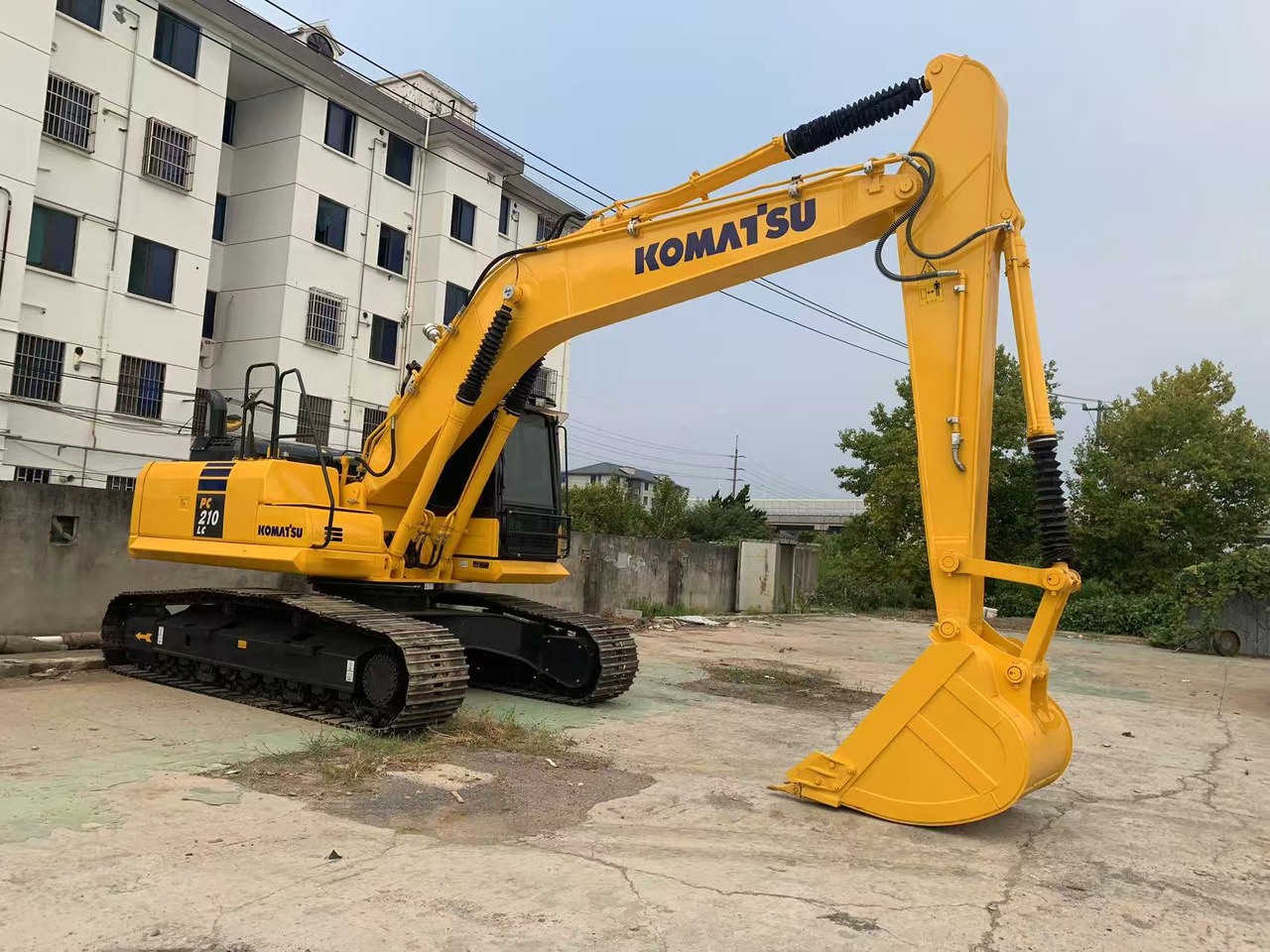 Komatsu Crawler Excavator PC210, PC200 Good Price Japan Excavator - Excavadora de cadenas: foto 2 Komatsu Crawler Excavator PC210, PC200 Good Price Japan Excavator - Excavadora de cadenas: foto 2