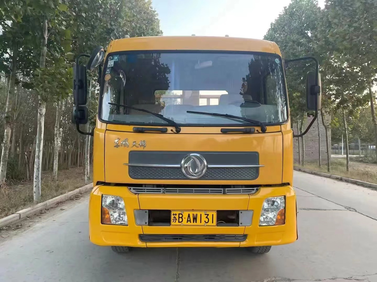 XCMG Second Hand Condition 5 ton Truck-mounted Crane with Cummins Engine - Autogrúa: foto 4 XCMG Second Hand Condition 5 ton Truck-mounted Crane with Cummins Engine - Autogrúa: foto 4