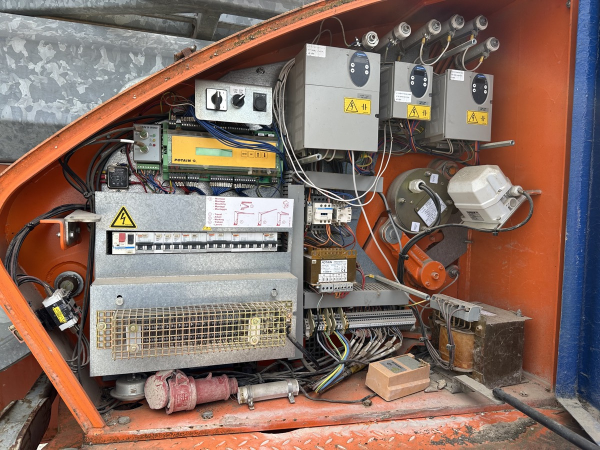 POTAIN IGO 13 - Grúa automontante: foto 2 POTAIN IGO 13 - Grúa automontante: foto 2