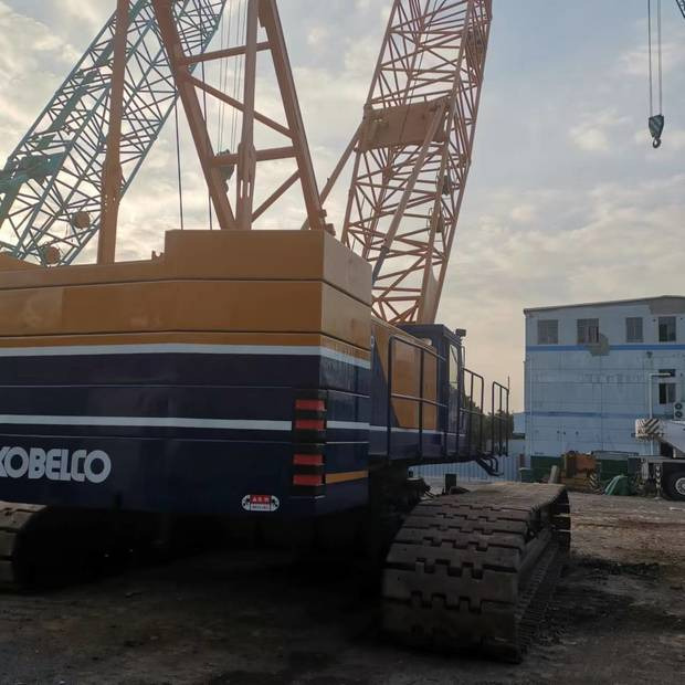 2005 KOBELCO 7150 - Grúa sobre orugas: foto 3 2005 KOBELCO 7150 - Grúa sobre orugas: foto 3