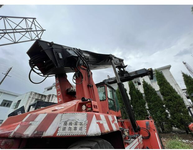 2008 KALMAR DRD420-60S5K - Reach stacker: foto 5 2008 KALMAR DRD420-60S5K - Reach stacker: foto 5