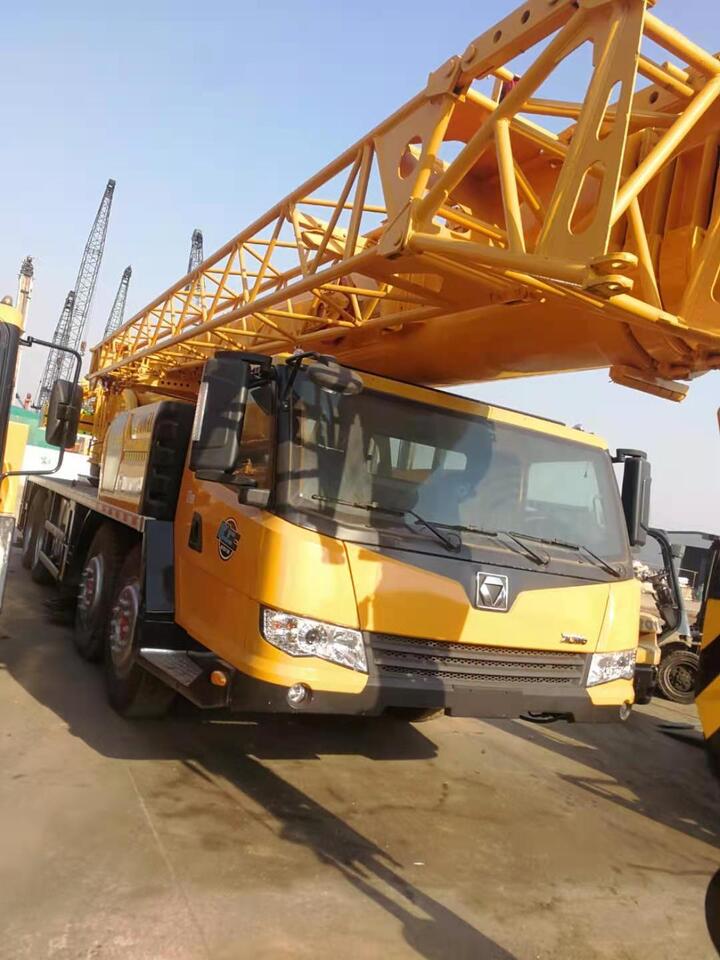 XCMG QY70K - Autogrúa: foto 1 XCMG QY70K - Autogrúa: foto 1