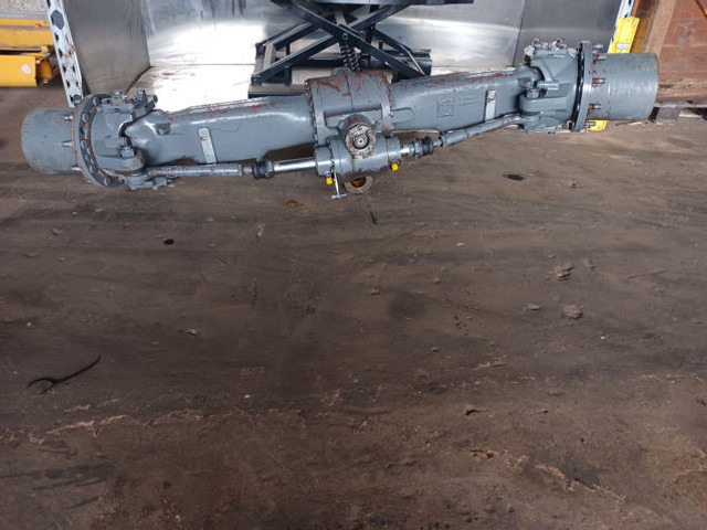 Liebherr A904C Li / A920 / A924C Li / LH30 M - Eje delantero: foto 2 Liebherr A904C Li / A920 / A924C Li / LH30 M - Eje delantero: foto 2