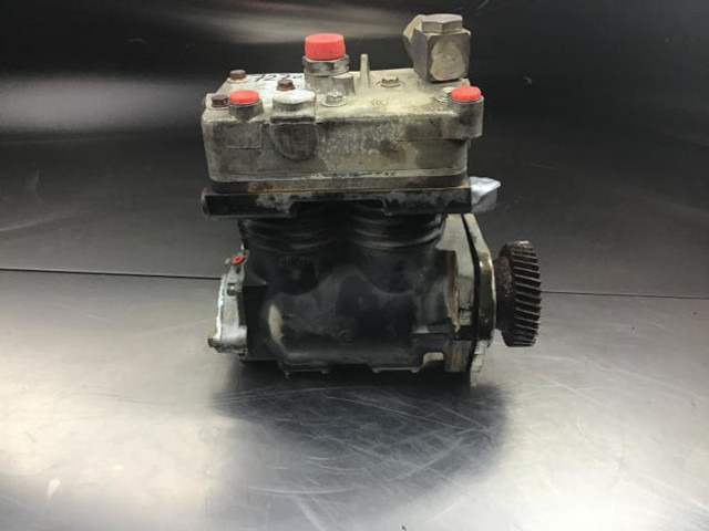 Motor y piezas Liebherr Compressor: foto 1