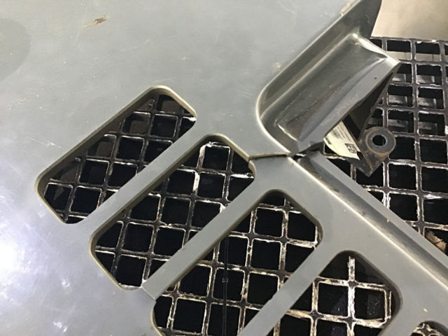 Liebherr Engine Hood Small - Capota: foto 3 Liebherr Engine Hood Small - Capota: foto 3