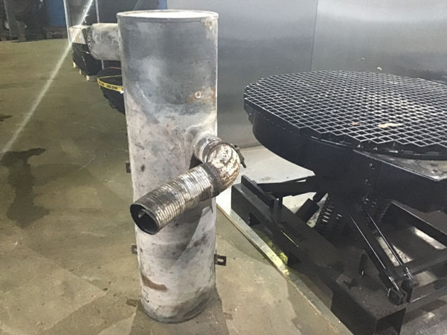 Liebherr Exhaust Silencer - Silenciador: foto 2 Liebherr Exhaust Silencer - Silenciador: foto 2