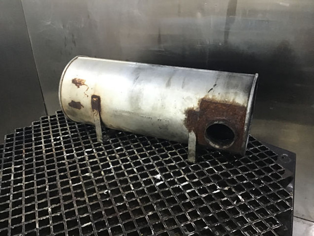 Liebherr Exhaust Silencer - Silenciador: foto 5 Liebherr Exhaust Silencer - Silenciador: foto 5