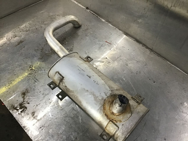 Liebherr Exhaust Silencer - Silenciador: foto 5 Liebherr Exhaust Silencer - Silenciador: foto 5