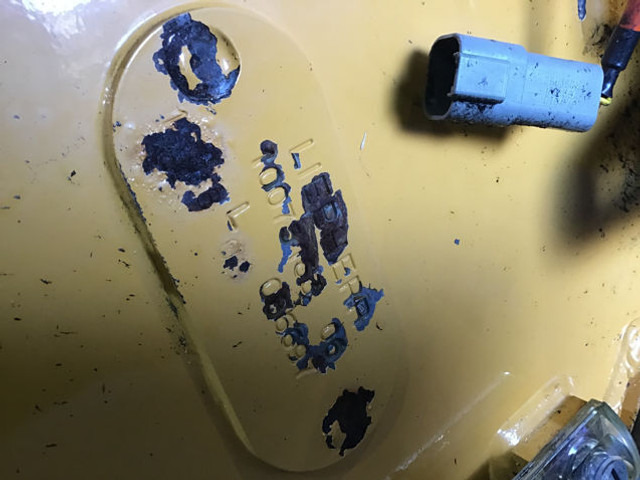 Depósito hidráulico Liebherr Hydraulic Tank: foto 11