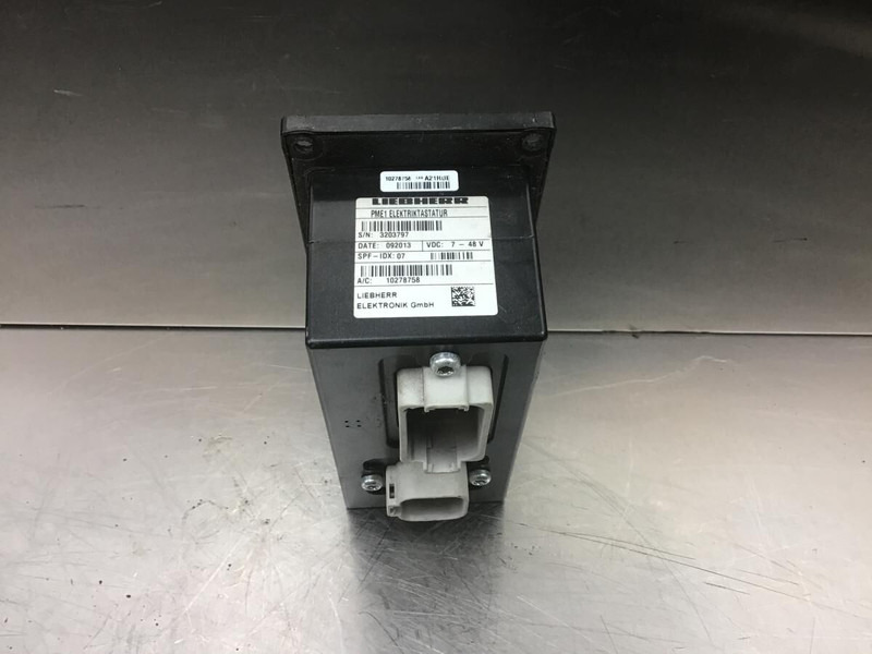 Liebherr L550 / L556 - Salpicadero: foto 3 Liebherr L550 / L556 - Salpicadero: foto 3