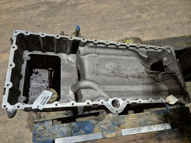 Liebherr Oil Sump - Cárter: foto 4 Liebherr Oil Sump - Cárter: foto 4