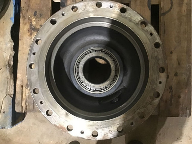 Liebherr Output Shaft Housing - Cubo: foto 3 Liebherr Output Shaft Housing - Cubo: foto 3