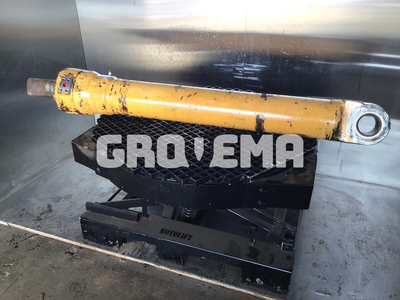 Liebherr R944 / R944B - Cilindro hidráulico: foto 1 Liebherr R944 / R944B - Cilindro hidráulico: foto 1