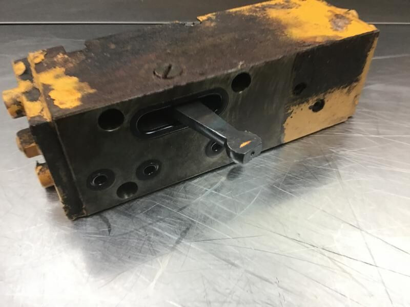 Liebherr Regulating Valve - Hidráulica: foto 1 Liebherr Regulating Valve - Hidráulica: foto 1