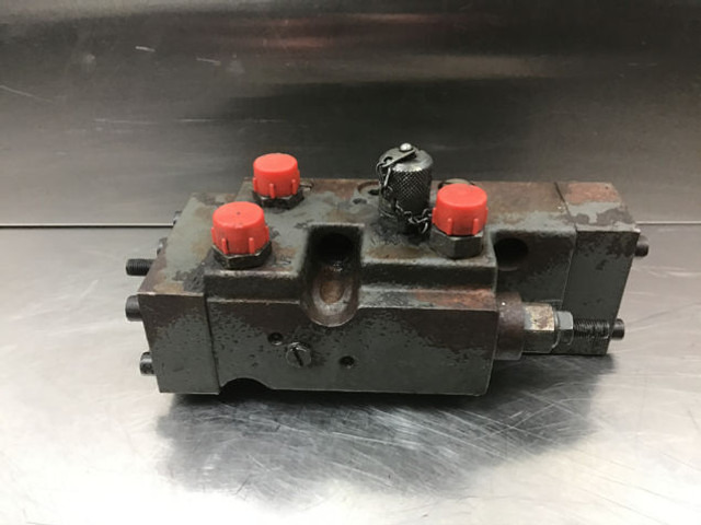 Liebherr Regulating Valve - Hidráulica: foto 1 Liebherr Regulating Valve - Hidráulica: foto 1