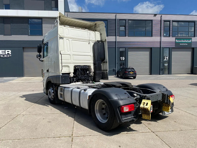 DAF XF 106.450 SC / Automatic / Euro 6 - Cabeza tractora: foto 4 DAF XF 106.450 SC / Automatic / Euro 6 - Cabeza tractora: foto 4
