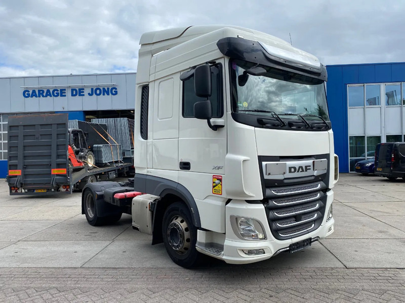 DAF XF 106.450 SC / Automatic / Euro 6 - Cabeza tractora: foto 3 DAF XF 106.450 SC / Automatic / Euro 6 - Cabeza tractora: foto 3