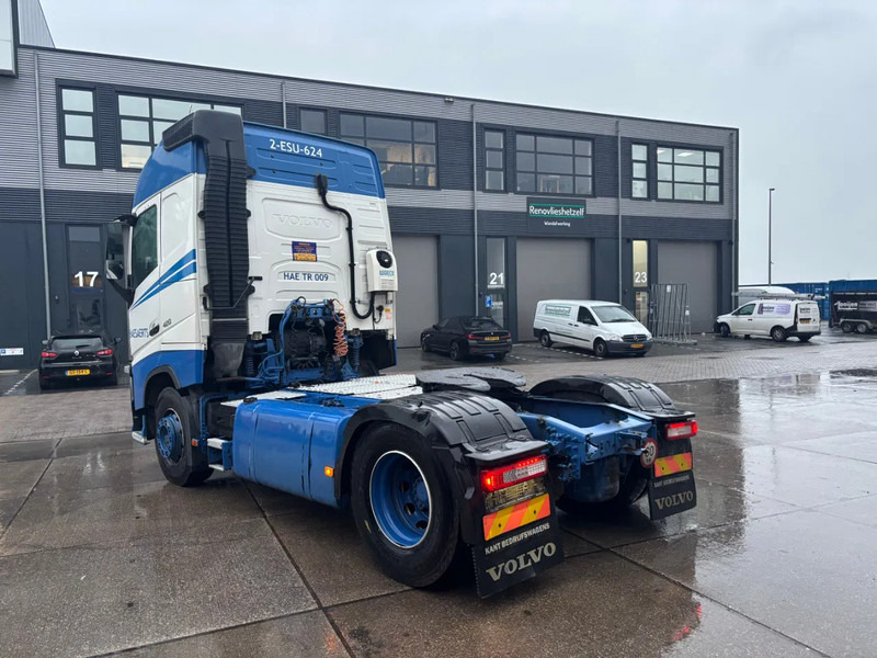 Volvo FH 13.420 Globetrotter / ADR + PTO / Stand Airco - Cabeza tractora: foto 4 Volvo FH 13.420 Globetrotter / ADR + PTO / Stand Airco - Cabeza tractora: foto 4