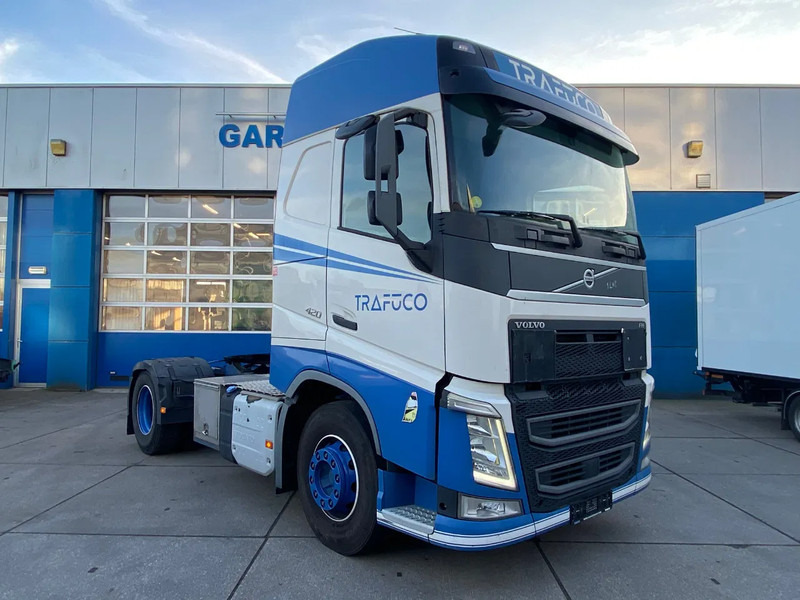 Volvo FH 13.420 Globetrotter / ADR + PTO / Stand Airco - Cabeza tractora: foto 3 Volvo FH 13.420 Globetrotter / ADR + PTO / Stand Airco - Cabeza tractora: foto 3