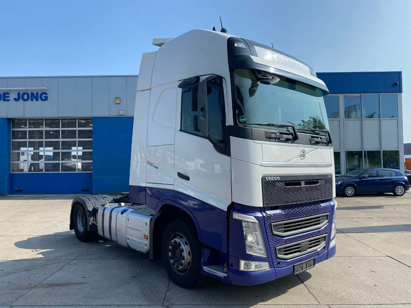 Volvo FH 13.500 Globetrotter XL / I-parkCool / 2x Tank - Cabeza tractora: foto 3 Volvo FH 13.500 Globetrotter XL / I-parkCool / 2x Tank - Cabeza tractora: foto 3