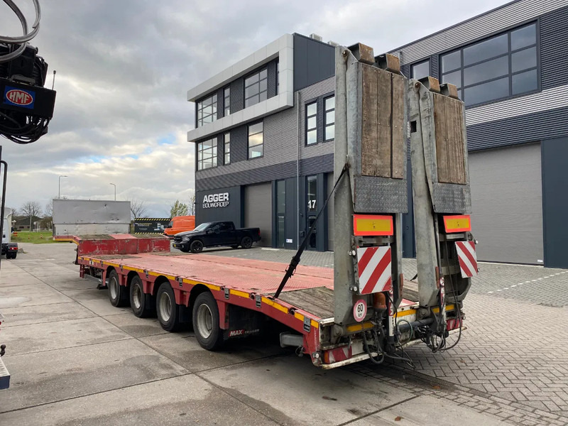Faymonville Max Trailer F-S44-1A1Y / Extendable / Hydraulic Ramps / 58 Ton / 2x Steering Axle - Semirremolque góndola rebajadas: foto 3 Faymonville Max Trailer F-S44-1A1Y / Extendable / Hydraulic Ramps / 58 Ton / 2x Steering Axle - Semirremolque góndola rebajadas: foto 3