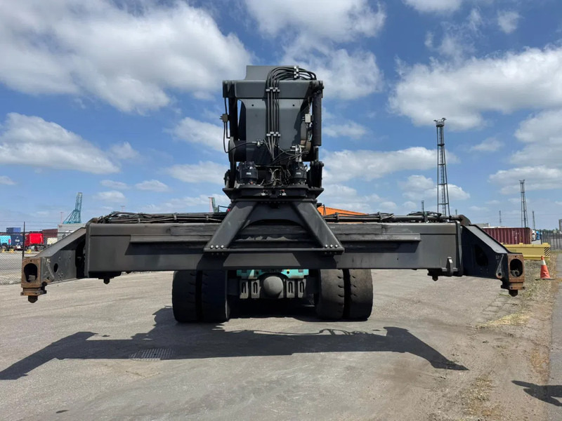 KONECRANES SMV 4531 TC5 - Reach stacker: foto 3 KONECRANES SMV 4531 TC5 - Reach stacker: foto 3