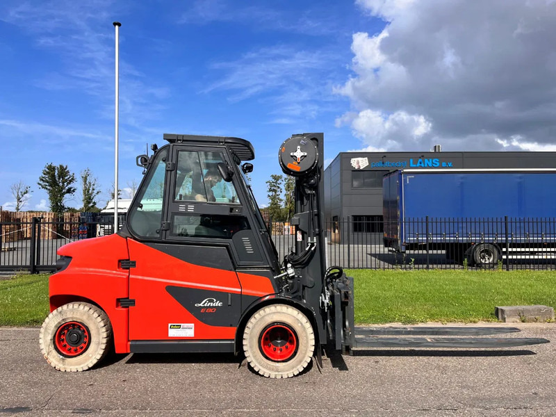 Linde E80-01/900 - Carretilla elevadora eléctrica: foto 2 Linde E80-01/900 - Carretilla elevadora eléctrica: foto 2