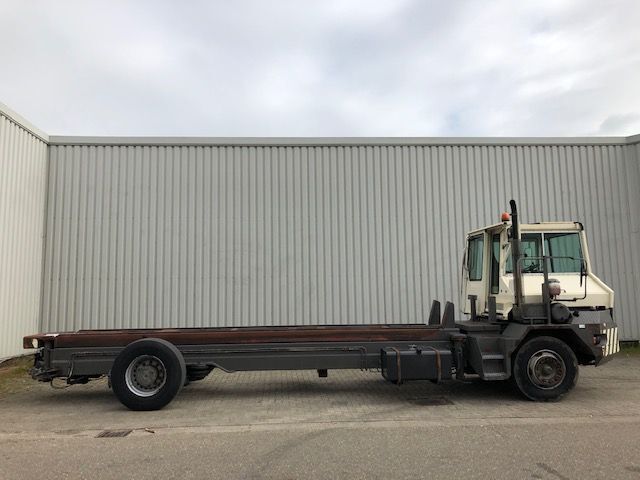 Terberg TT20 Body Carrier - Tractor industrial: foto 2 Terberg TT20 Body Carrier - Tractor industrial: foto 2