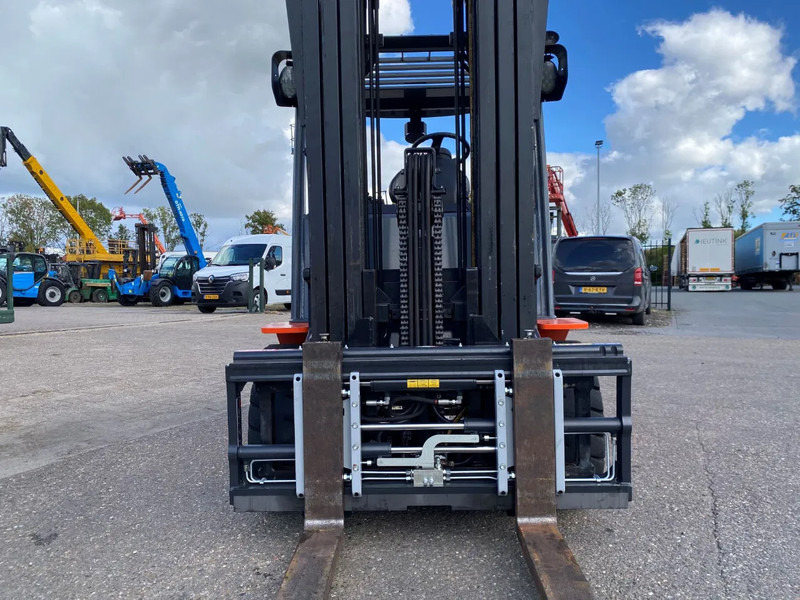 Toyota 8FBMT45 - Carretilla elevadora eléctrica: foto 5 Toyota 8FBMT45 - Carretilla elevadora eléctrica: foto 5