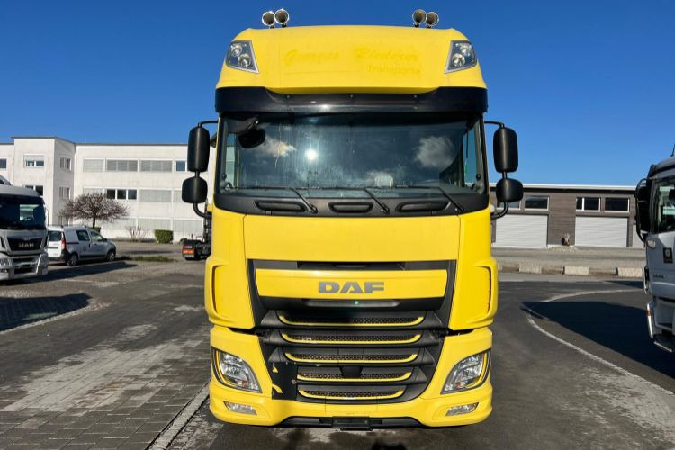 DAF XF510 4x2 - Cabeza tractora: foto 2 DAF XF510 4x2 - Cabeza tractora: foto 2