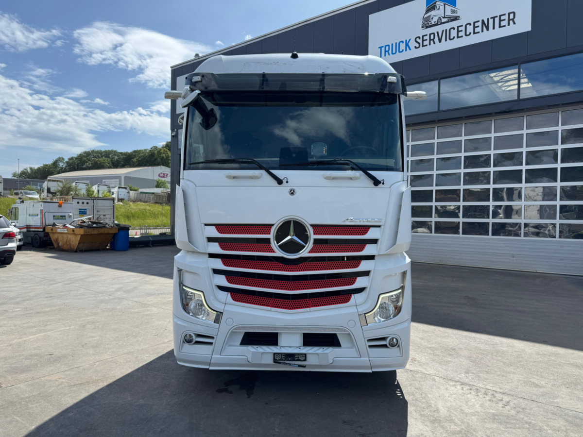 MERCEDES Actros 1851 4x4 Hydraulik - Cabeza tractora: foto 2 MERCEDES Actros 1851 4x4 Hydraulik - Cabeza tractora: foto 2
