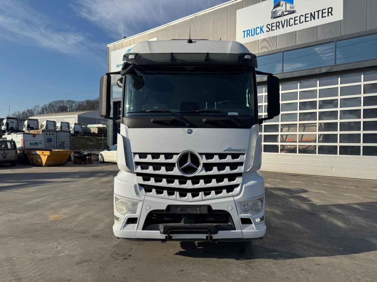 MERCEDES Arocs 1851 4x4H Kipphydraulik - Cabeza tractora: foto 2 MERCEDES Arocs 1851 4x4H Kipphydraulik - Cabeza tractora: foto 2