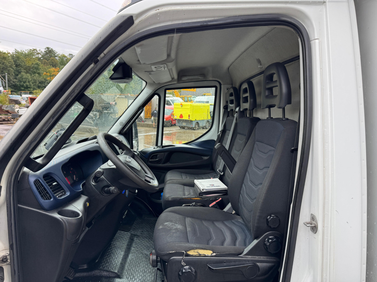 Furgón IVECO 70C21 Daily 4x2: foto 9 Furgón IVECO 70C21 Daily 4x2: foto 9