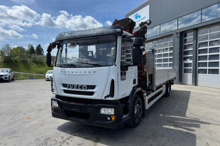 Iveco Eurocargo 160E28 Fassi 135-4 - Camión grúa: foto 1 Iveco Eurocargo 160E28 Fassi 135-4 - Camión grúa: foto 1