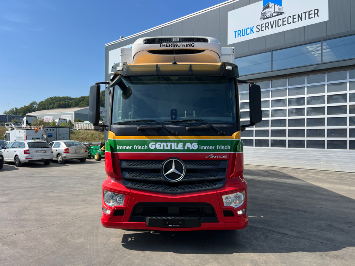 MERCEDES Antos 18 43 Kühler Thermoking - Camión frigorífico: foto 2 MERCEDES Antos 18 43 Kühler Thermoking - Camión frigorífico: foto 2