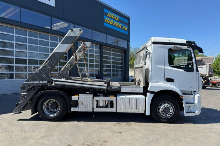 Mercedes-Benz Actros 1843 4x2 Trösch - Camión volquete: foto 4 Mercedes-Benz Actros 1843 4x2 Trösch - Camión volquete: foto 4