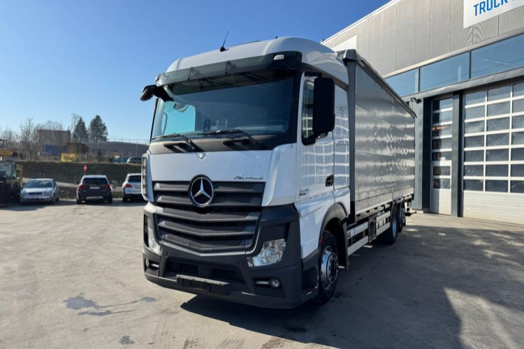 Mercedes-Benz Actros 2545 6x2 - Camión lona: foto 1 Mercedes-Benz Actros 2545 6x2 - Camión lona: foto 1