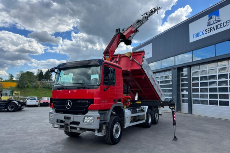 Mercedes-Benz Actros 2646 6x4/4 Fassi 275-8 Kipper - Camión grúa: foto 2 Mercedes-Benz Actros 2646 6x4/4 Fassi 275-8 Kipper - Camión grúa: foto 2
