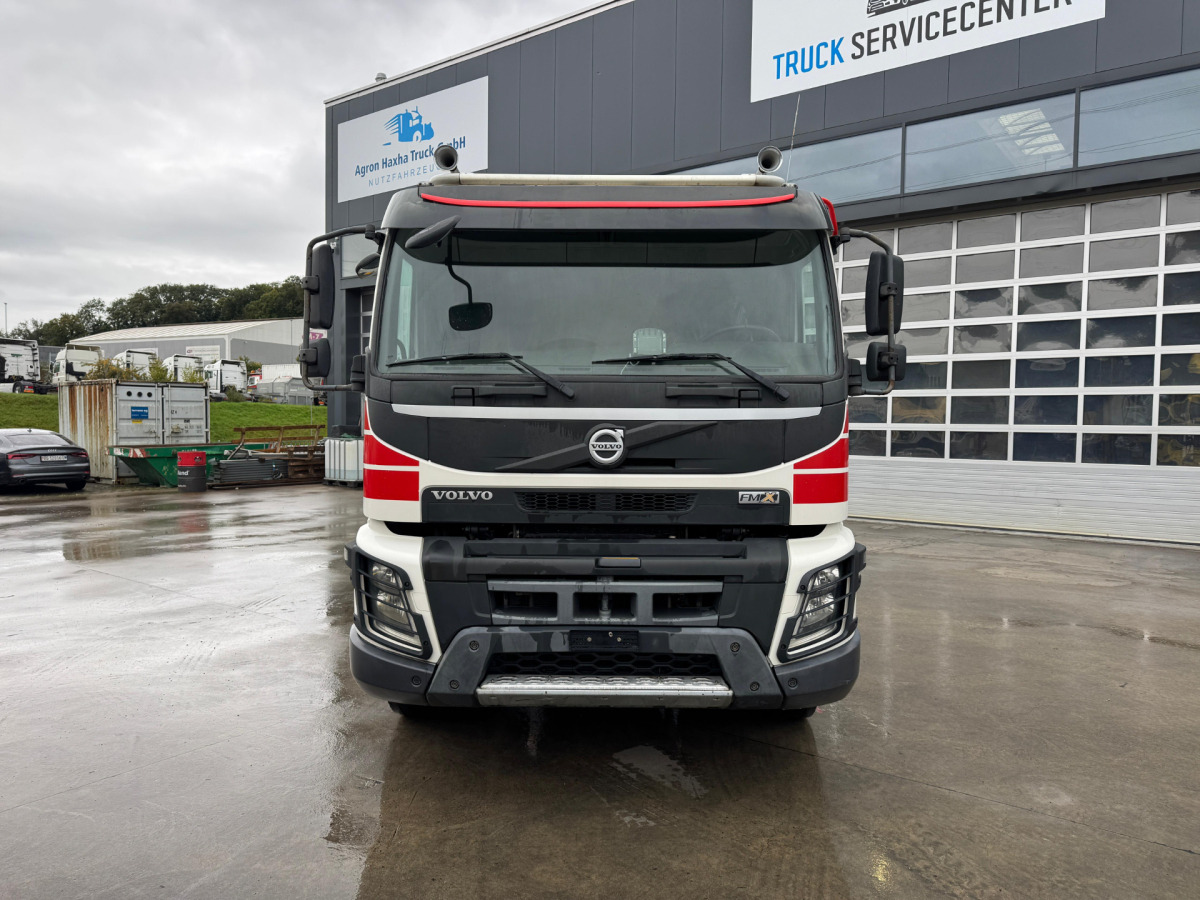 VOLVO FMX-540 10x4 - Camión chasis: foto 2 VOLVO FMX-540 10x4 - Camión chasis: foto 2