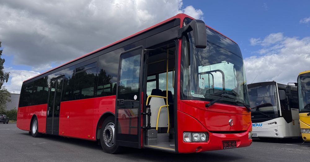 Irisbus Crossway / euro 5/ manual / 46 foteli / Cena: 67000 zł netto - Autobús suburbano: foto 3 Irisbus Crossway / euro 5/ manual / 46 foteli / Cena: 67000 zł netto - Autobús suburbano: foto 3