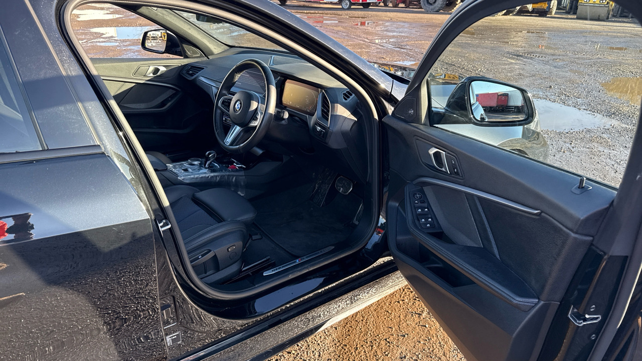 BMW 1 Series 118i M Sport - Hatchback: foto 5 BMW 1 Series 118i M Sport - Hatchback: foto 5