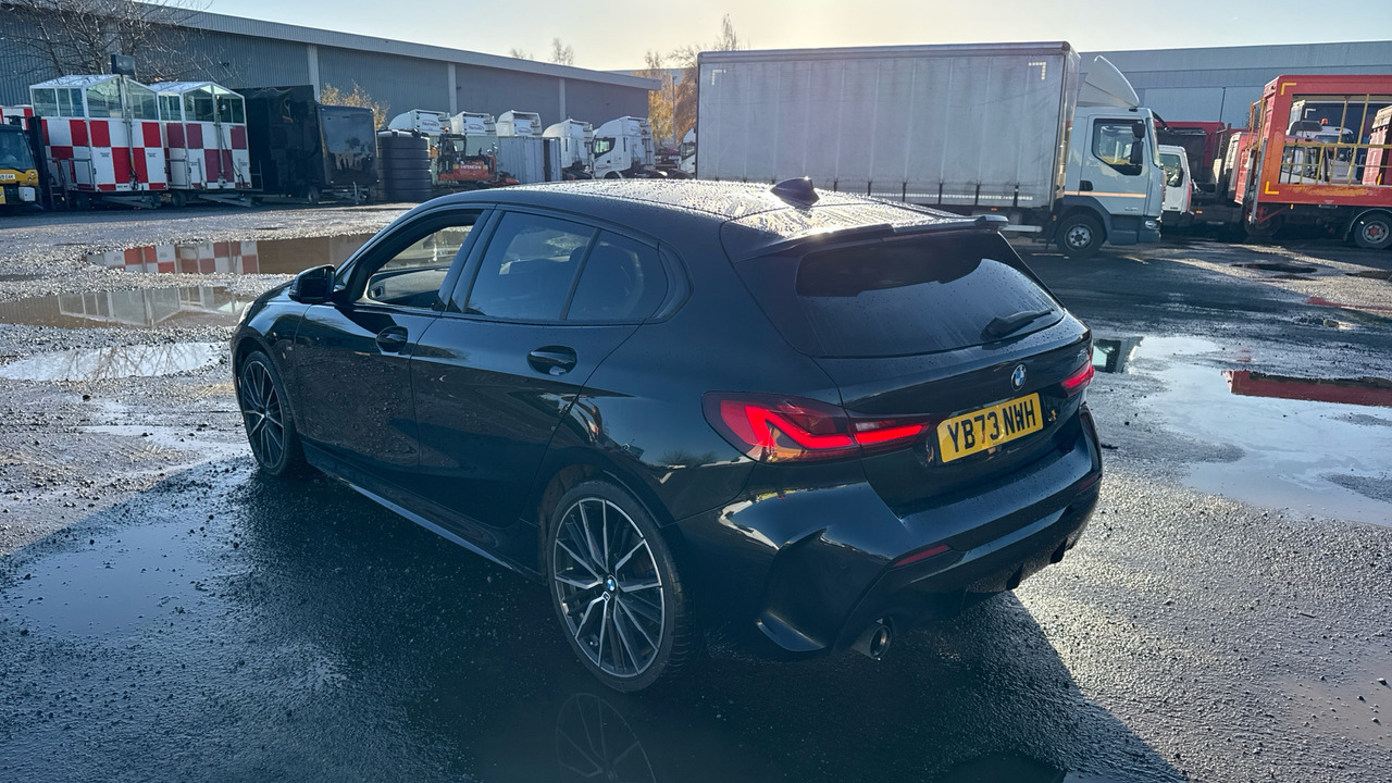 BMW 1 Series 118i M Sport - Hatchback: foto 3 BMW 1 Series 118i M Sport - Hatchback: foto 3